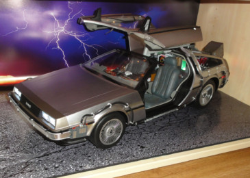 DeLorean – Hot Toys – 1:6 – 72 cm